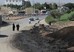 مسیر کمربندی دکتر حسینی بازگشایی شد/ جمع آوری کامل بقایای تصادف مرگبار سنندج