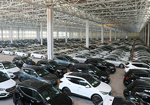 پیش فروش خودروهای وارداتی، ممنوع + فیلم