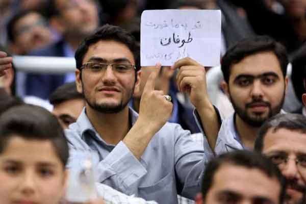 حفظ رابطه مردم با نظام یکی از مهمترین گردنه&zwnj;های انقلاب است/ دانشجو نباید تحت تاثیر جنگ رسانه&zwnj;ای قرار بگیرد