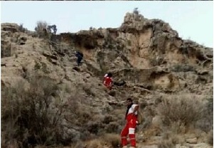 جستجوی هوایی برای یافتن کوهنورد اهرمی با بالگرد ادامه دارد