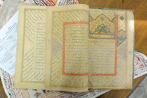 وقف نسخه دست نویس کلیات سعدی به کتابخانه آستان قدس رضوی