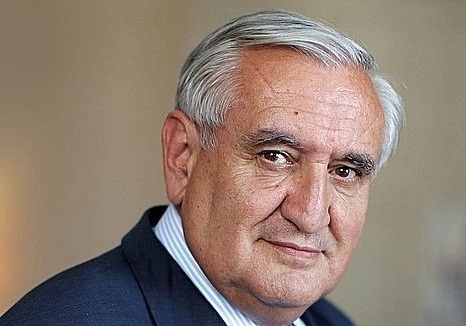 نخست‌وزیر پیشین فرانسه: راهبرد کنونی آمریکا خصمانه است