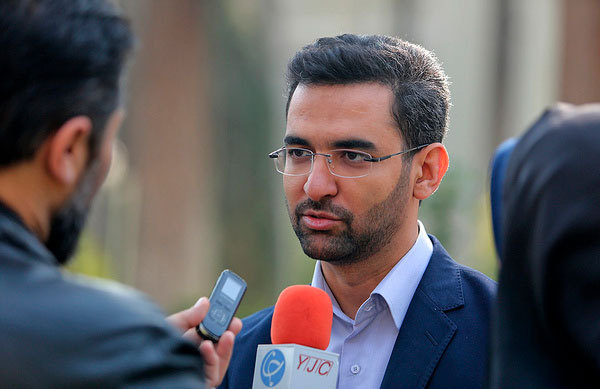 واكنش وزير ارتباطات به اثرات پارازيت‌ها بر بدن/ ماجراى دستور رهبر انقلاب درباره تشعشعات راديويى چيست؟