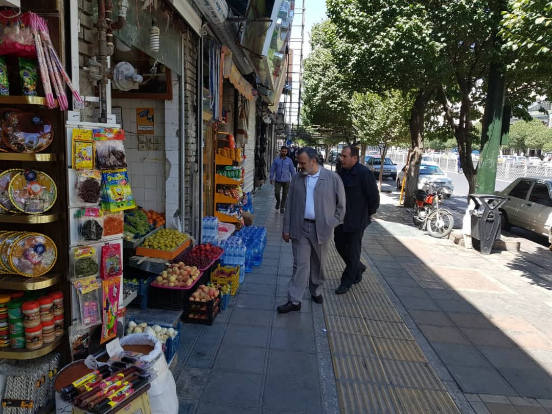 بازدید سرزده استاندار خراسان رضوی از وضعیت بازار و قیمت‌ها در مشهد