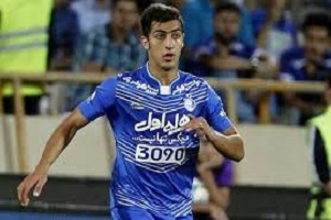 حسینی گذرنامه اش را از استقلالی‌ها پس گرفت