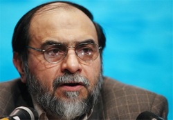پاسخ رحیم&zwnj;پور ازغدی به پرسش خانمی درباره حجاب اجباری +فیلم