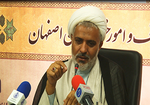 مراسم جشن در 114 بقعه متبرکه استان اصفهان