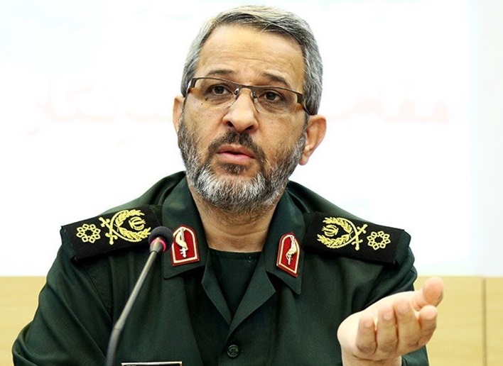 آمریکایی‌ها می‌خواهند مقاومت و ایستادگی را از ما بگیرند