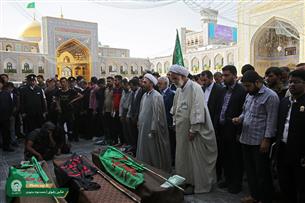 تشییع پیکر زائران پیاده عراقی در حرم رضوی