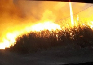 مهار آتش انبار علوفه درروستای قپچاق بخش مرحمت آباد میاندوآب