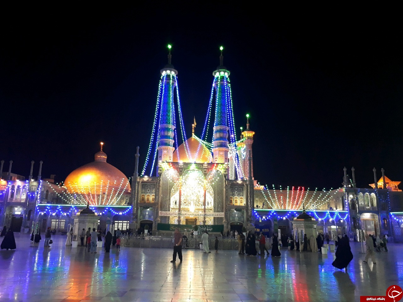 نمایی از حرم حضرت معصومه (س) در دهه کرامت + تصاویر