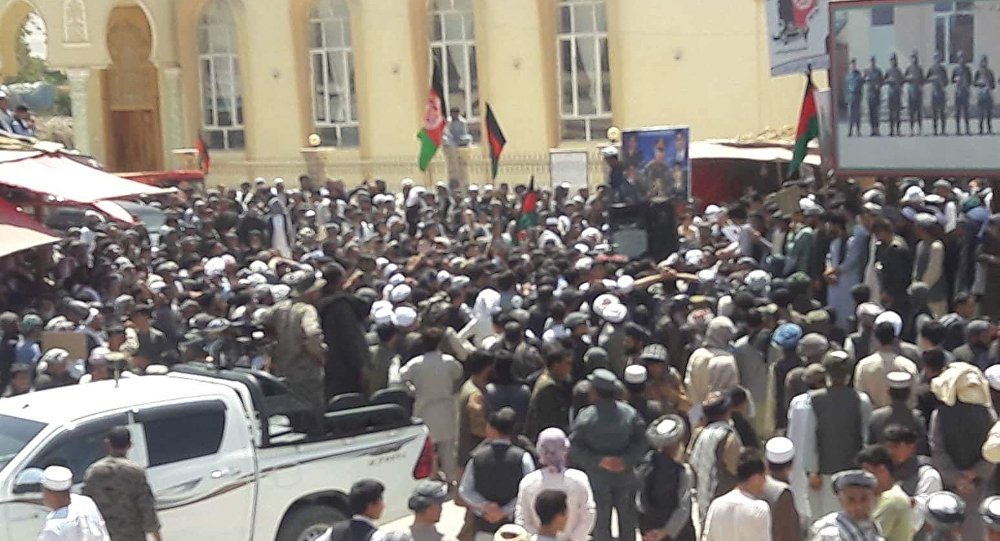 هواداران حزب &laquo;جنبش&raquo; ادارات دولتی در شمال افغانستان را مسدود کردند