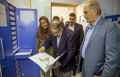 افتتاح بانک نگهداری گیاهان دارویی در دانشگاه علوم پزشکی کرمانشاه
