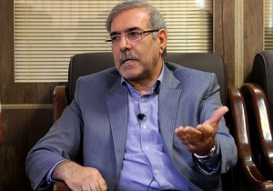فعالان اقتصادی مناطق آزاد به سمت تولید با کیفیت حرکت کنند