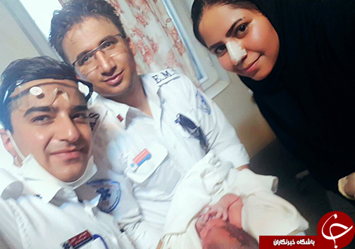 نجات جان مادر از خطر و تولد یک نوزاد در داخل آمبولانس