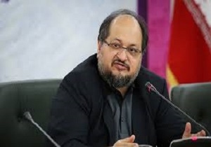 کسی حق فروش ارز ۴۲۰۰ به ۷ هزار تومان را ندارد