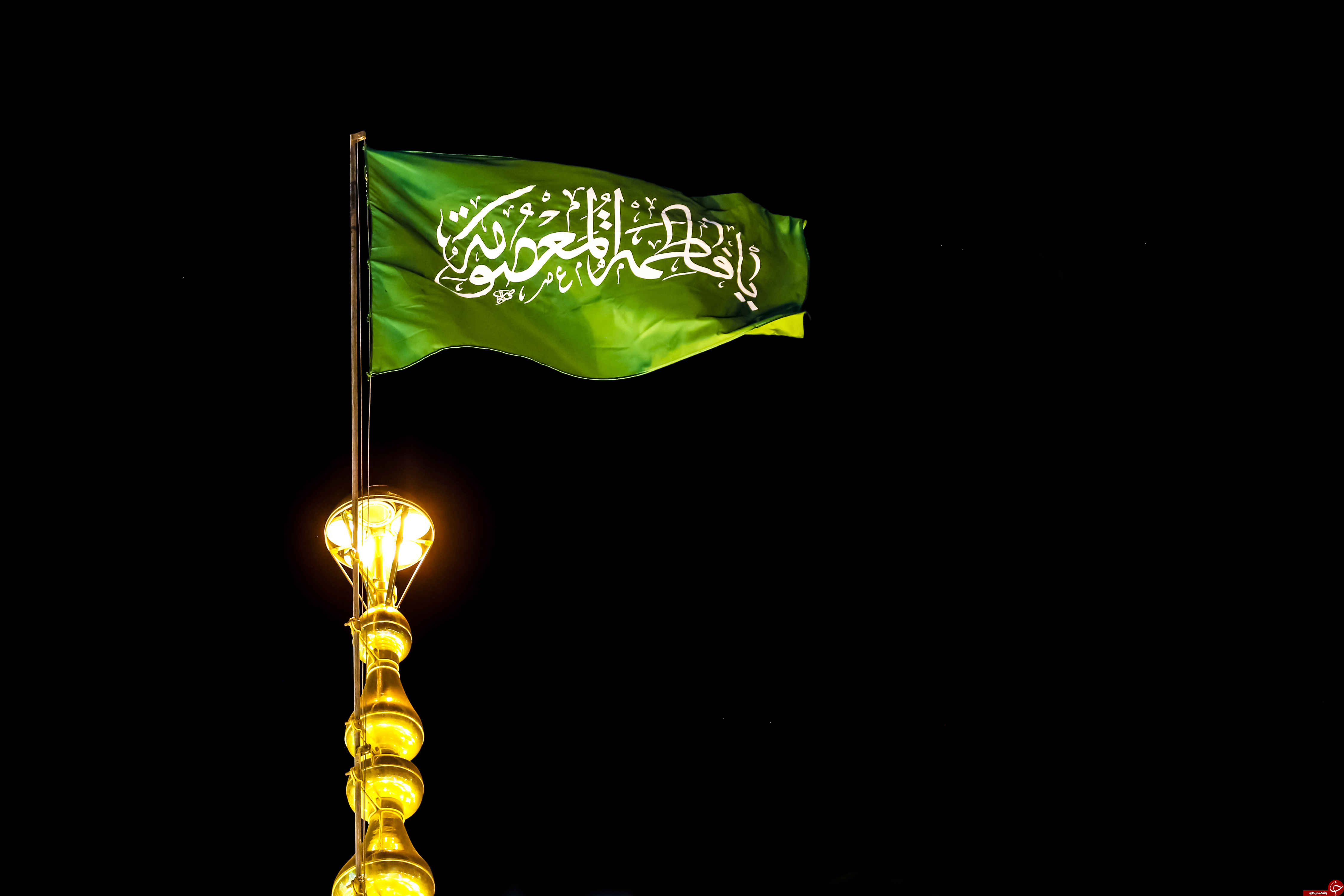 چرا هیچ کس از حرم حضرت معصومه (س) دست خالی بر نمی&zwnj;گردد؟! / کدام افراد به شفاعت حضرت معصومه (س) وارد بهشت می&zwnj;شوند؟ / پاداش زیارت مرقد حضرت معصومه (س) چیست؟