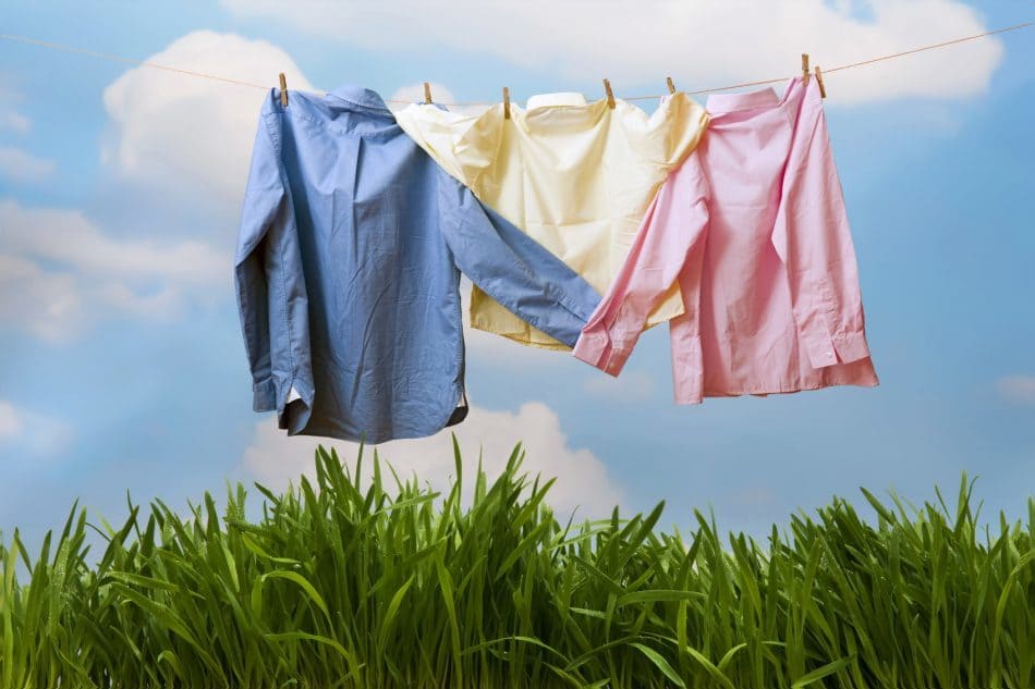 بعداز پیک نیک، چطور بوی دود لباس را از بین ببریم؟