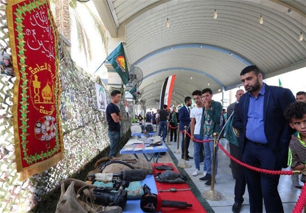 برپایی نمایشگاه تجهیزات غنیمت گرفته شده از داعش در بینالحرمین برپایی نمایشگاه تجهیزات غنیمت گرفته شده از داعش در بینالحرمین