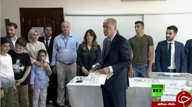 حضور رجب طیب اردوغان پای صندوق رأی+ تصاویر