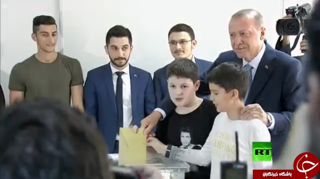 حضور رجب طیب اردوغان پای صندوق رأی+ تصاویر