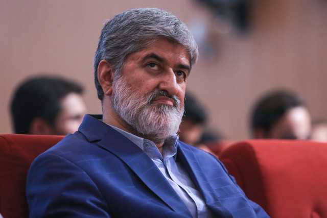 رفتن رئیس&zwnj;جمهور به توچال ایرادی ندارد چرا که زیاد نشستن پشت میز بیماری می&zwnj;آورد