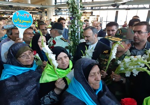 زائران بیت الله الحرام عازم سرزمین وحی شدند