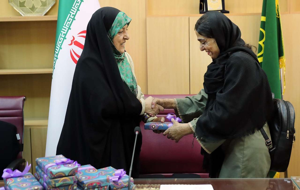 ابتکار مشکلات دختران شین آباد را به گوش رئیس جمهور می&zwnj;رساند+ تصویر