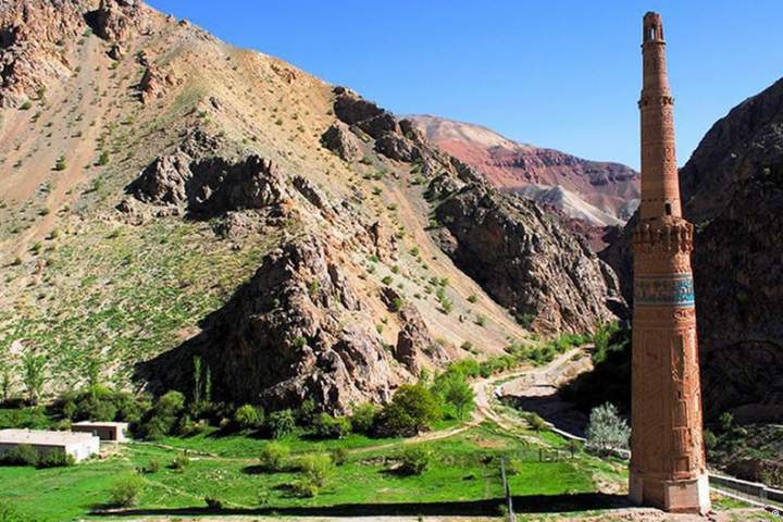 جنگ در اطراف منار باستانی غور/ منار جام در یک قدمی نابودی