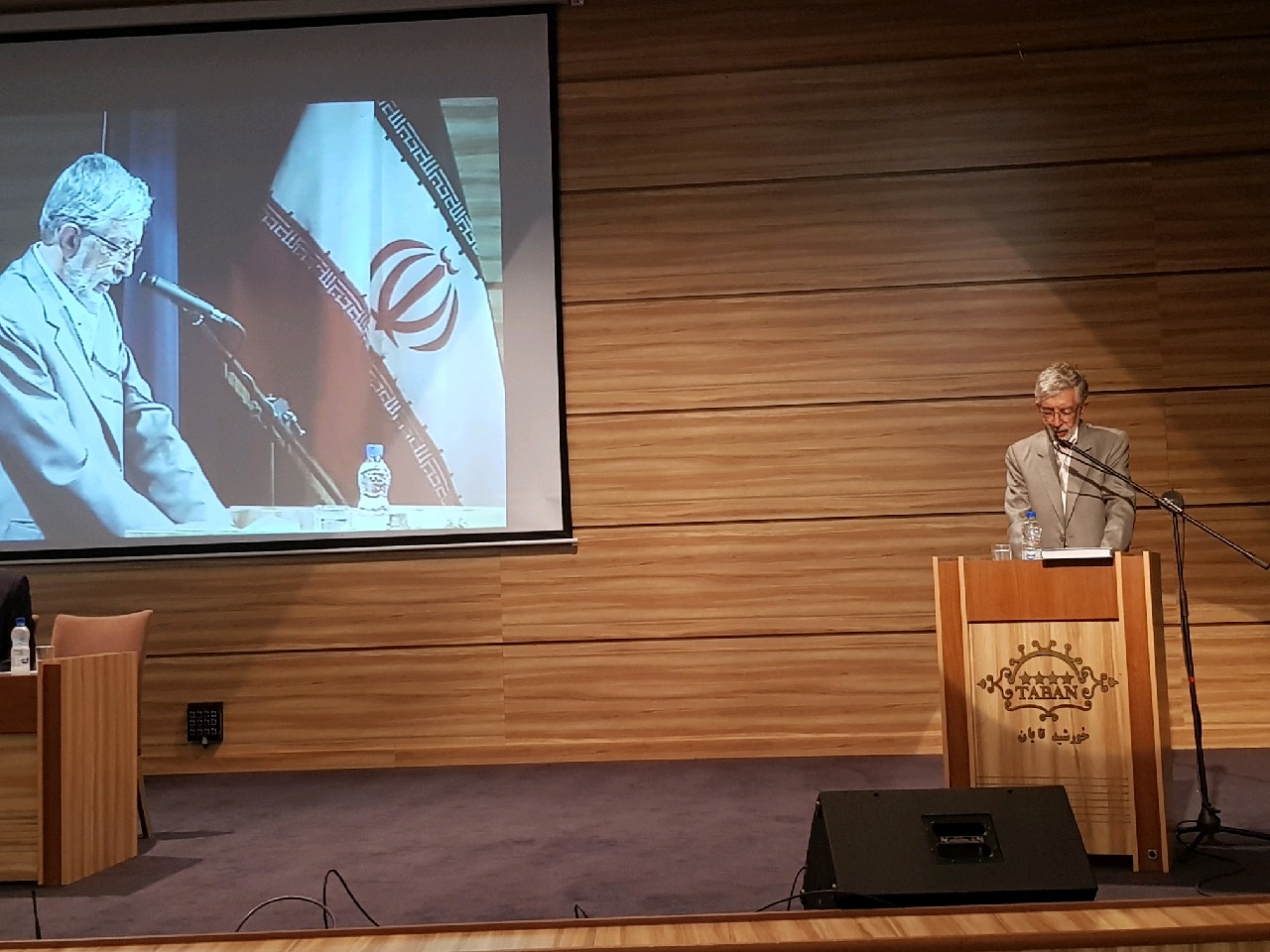 در طول چهل ساله انقلاب تحول عظیمی در فرهنگ ایران به وجود آمد