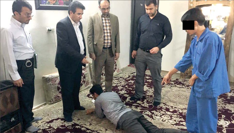&laquo;مغول&raquo;&zwnj;غش&zwnj;کرد!/هنگام بازسازی صحنه جنایت در حضور مقام قضایی