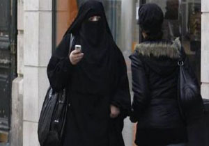 حجاب کامل چهره در هلند ممنوع شد