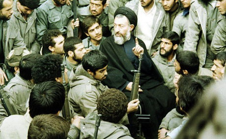 شهید بهشتی خار چشم دشمنان بود
