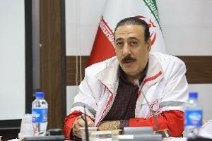 اهدای بسته های کمک هلال احمر قم به بیماران در دهه کرامت