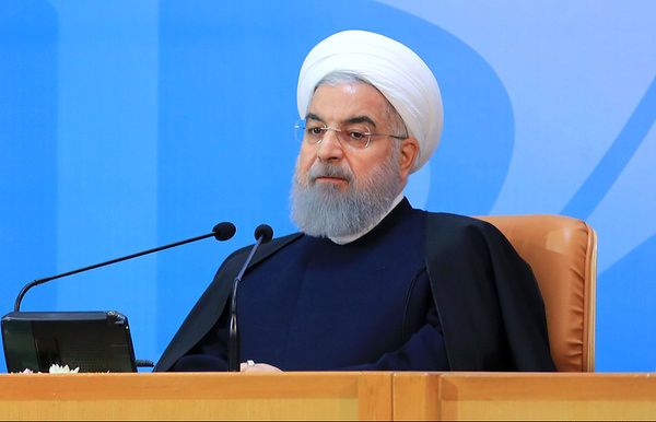 دولت تمام قد در کنار بازار است/عقب نشینی نکرده و نمی کنیم/همه باید برای اشتغال به میدان بیایند