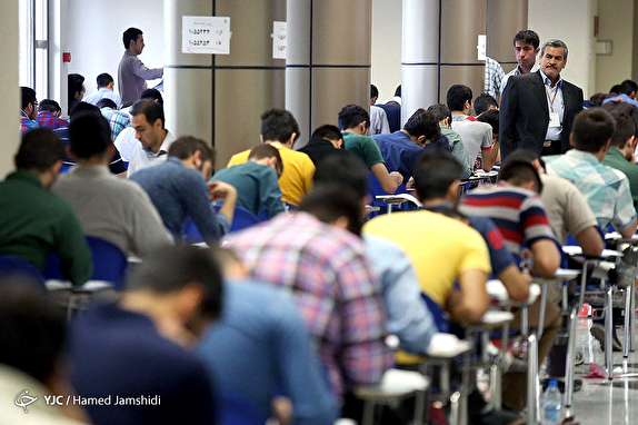 زنگ کنکور به صدا درآمد/ رقابت بیش از یک میلیون داوطلب در بزرگترین ماراتن علمی کشور