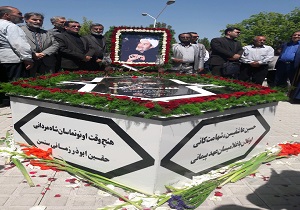 حجت الاسلام و المسلمین حسنی تفکری برای اعتلای اسلام انقلاب و امنیت منطقه بود