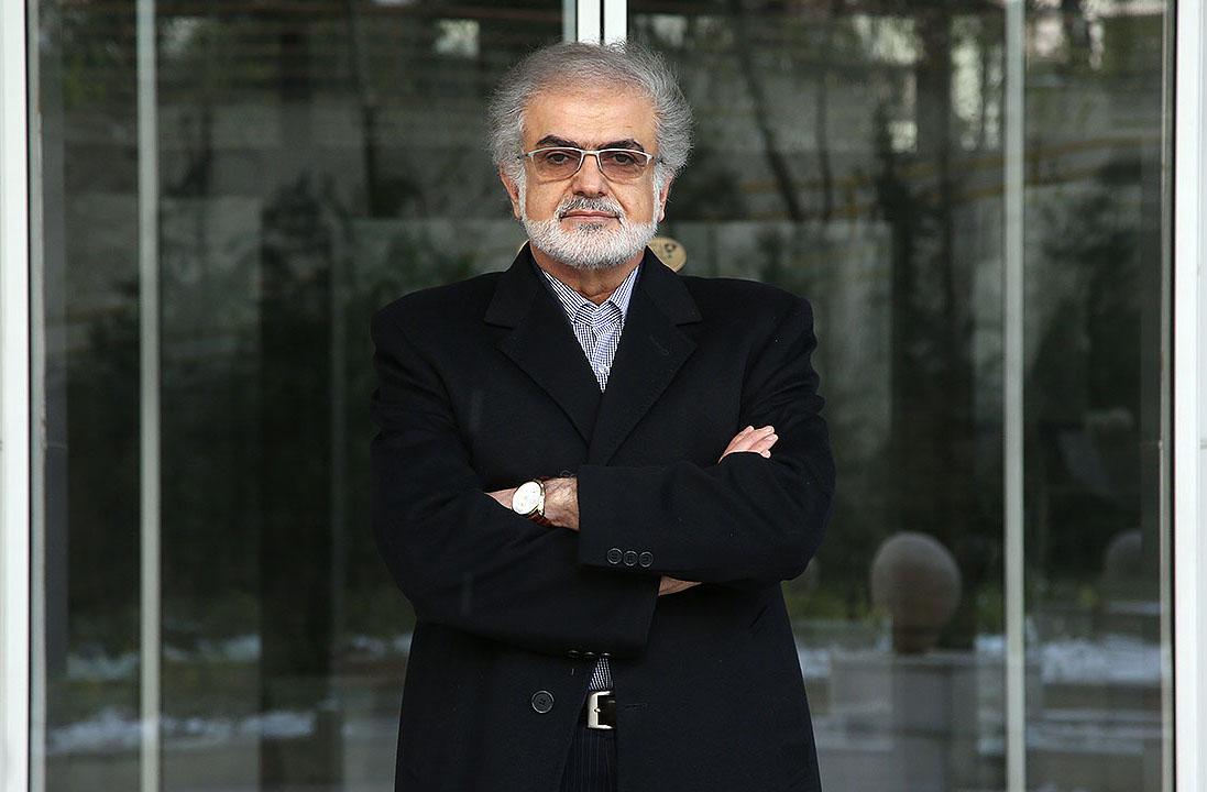آقای روحانی منافع ملی کجای سیاست های شما جای دارد؟
