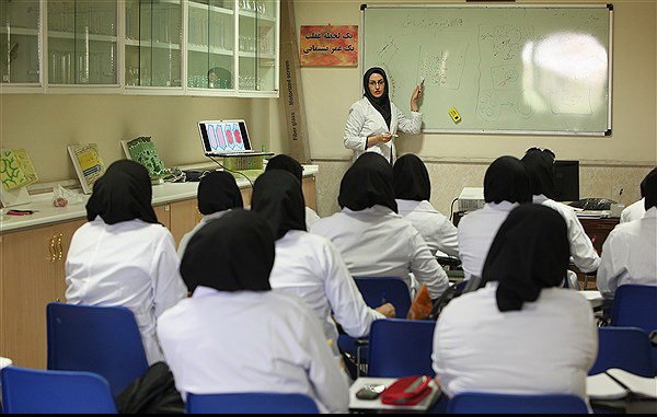 مشکلات قلبی؛ عامل مرگ و میر نیمی از پایتخت نشینان/ نقش پررنگ دانشگاه&zwnj;های علوم پزشکی در ارتقا سلامت جامعه