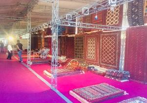 گشایش نمایشگاه صنایع دستی، سوغات و اقوام ایران زمین در ارومیه