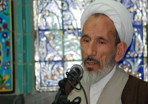 دشمن از طریق ماهواره و فضای مجازی معنویت را از مردم جدا کرده است