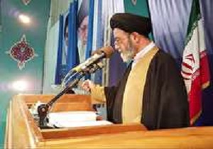 امام جمعه تبریز: نا امنی اقتصادی ، هدف دشمنان ایران