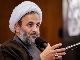 حجت&zwnj;الاسلام علیرضا پناهیان: نگاه به خدا راه&zwnj;حل رفع مشکلات جامعه است