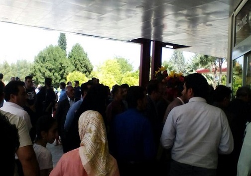 استقبال از علیرضا بیرانوند و وحید امیری در فرودگاه خرم آباد