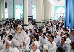 کشور در جنگ اقتصادی دشمن پیروز می‌شود/ اختلاس گران دولتی دستگیر و مجازات شوند