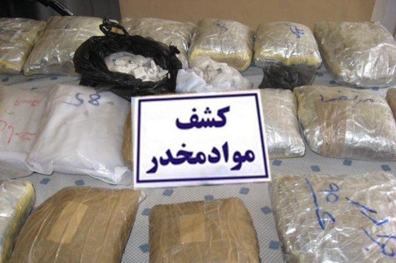 ۶۷۵ کیلوگرم تریاک در هاله کنگان توسط دریابانی استان کشف شد