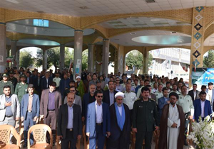 قبور مطهر شهدا در بروجن گلباران شد