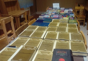اهدای ۹۲ جلد کتاب به کتابخانه عمومی علامه شیخ مفید اسلامیه