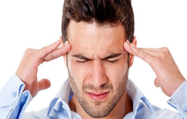 چگونه بفهمیم سردرد داریم یا میگرن؟