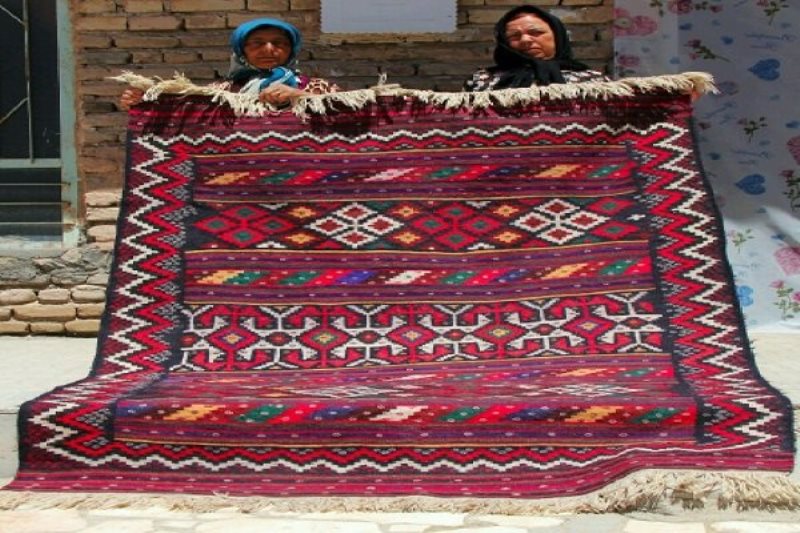 ثبت گلیم چهل ماشوله روستای بیدکردویه شهرستان بافت